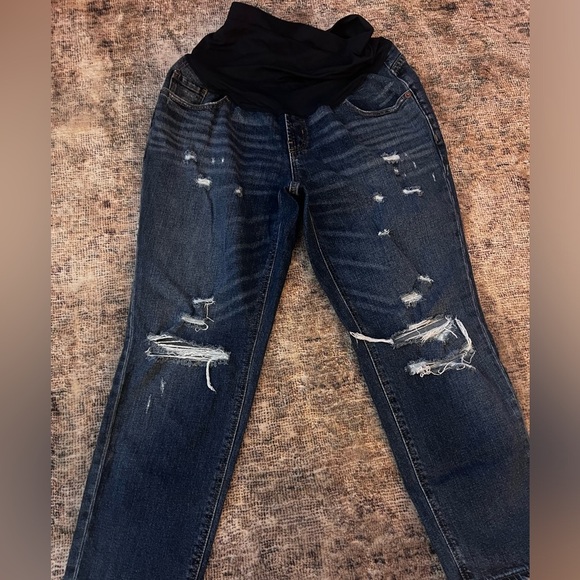 Old Navy Maternity Boyfriend Jeans 8 Short - Picture 3 of 3